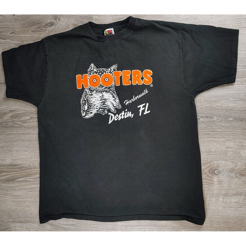 Hooters Harborwalk Fruit Of The Loom Heavy Destin Florida Black Graphic Shirt XL